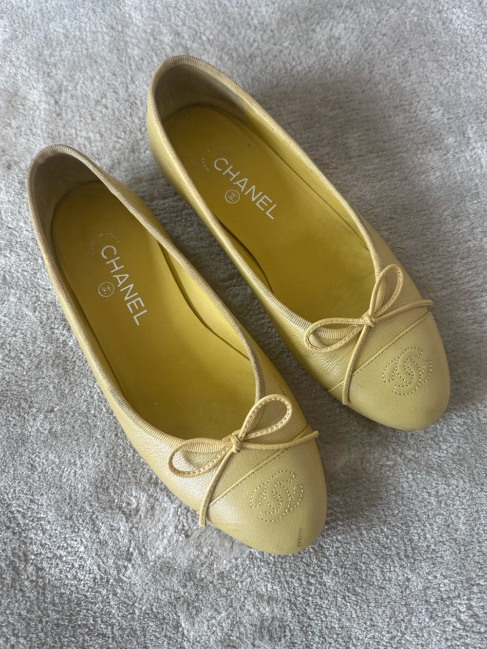 CHANEL Lemon Yellow Leather Ballet Flats with Bow